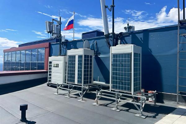 Монтаж систем вентиляции и кондиционирования в отеле на территории ТРК